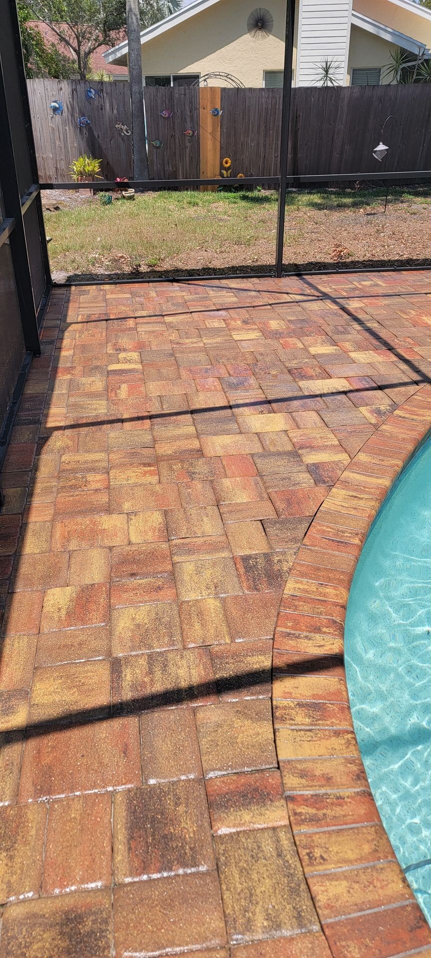 Paver Cleaning & Sealing