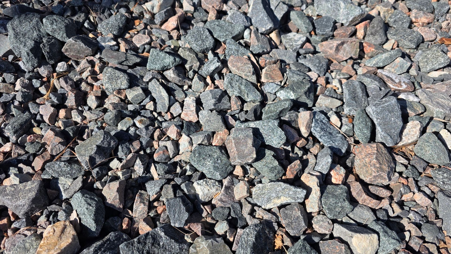 Tahitian Granite (3/4" & 1-2")